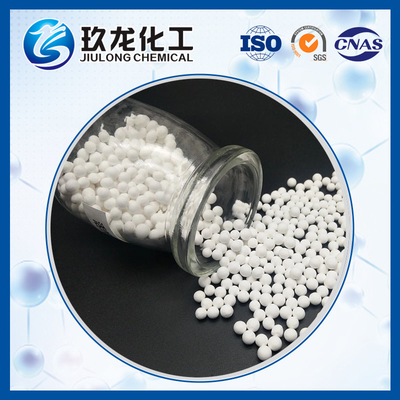 Weißer Bereich-Chlorverbindungs-Abbau-Adsorbent 3 - 5 Millimeter Minute-80 N/Cm Druckfestigkeits-